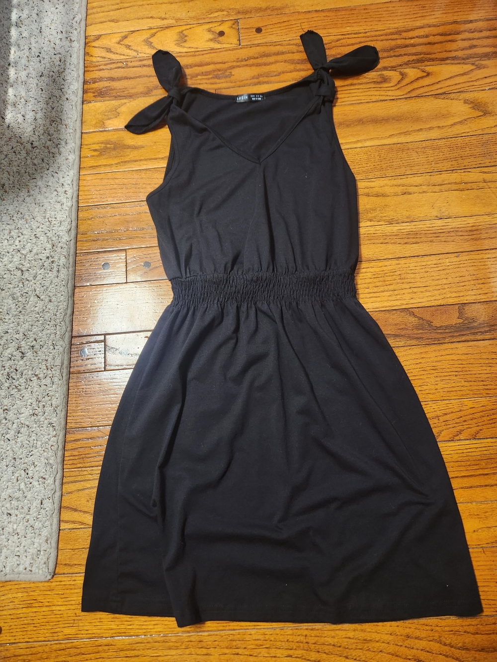 SHEIN Black Tie-Shoulder Mini Sundress
